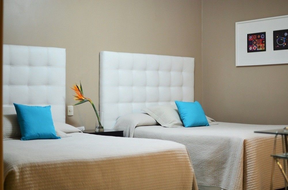 Casa Andina Standard Trujillo Plaza Hotel Exterior photo